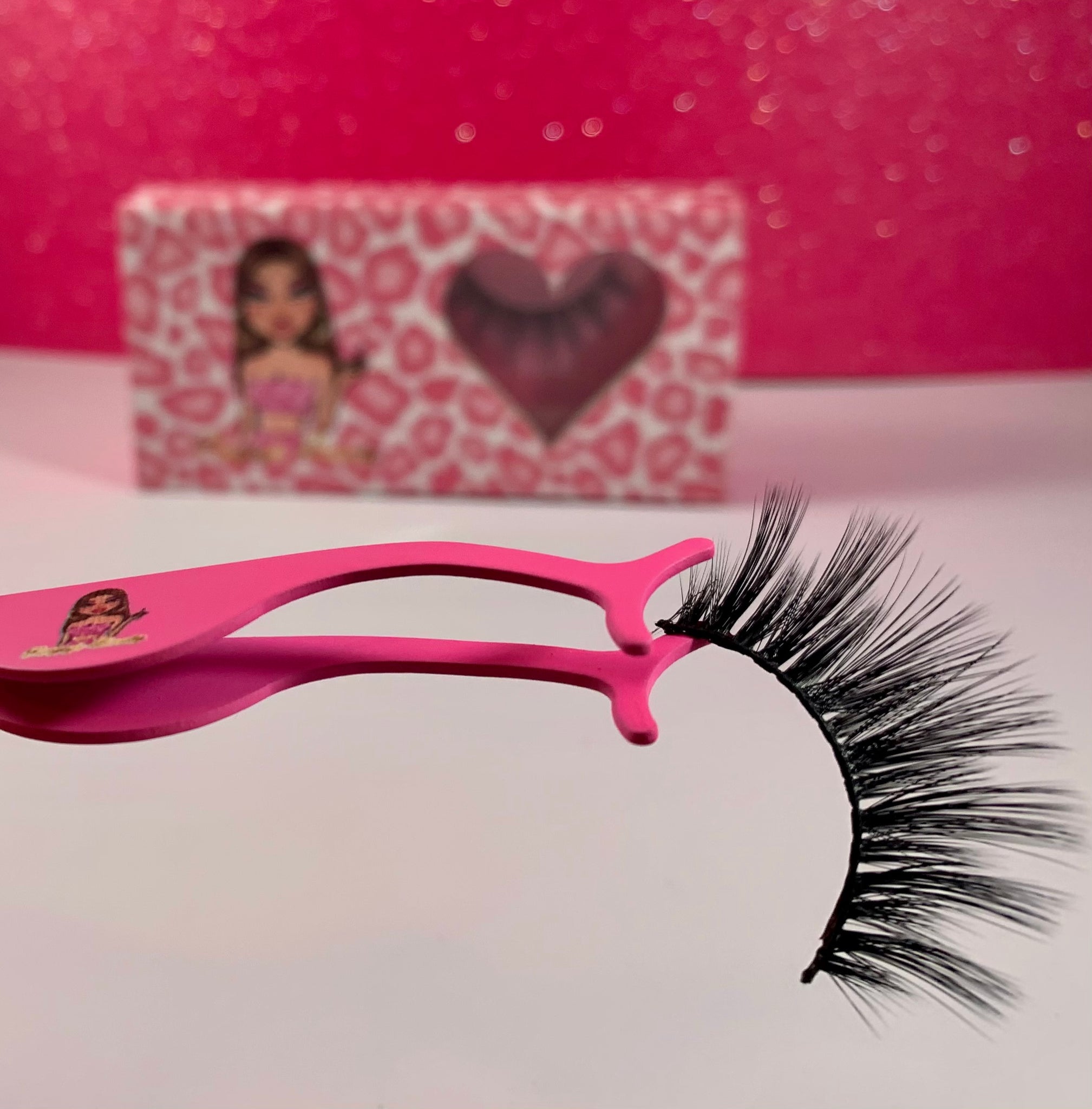 Doll lashes – paigey's beauty